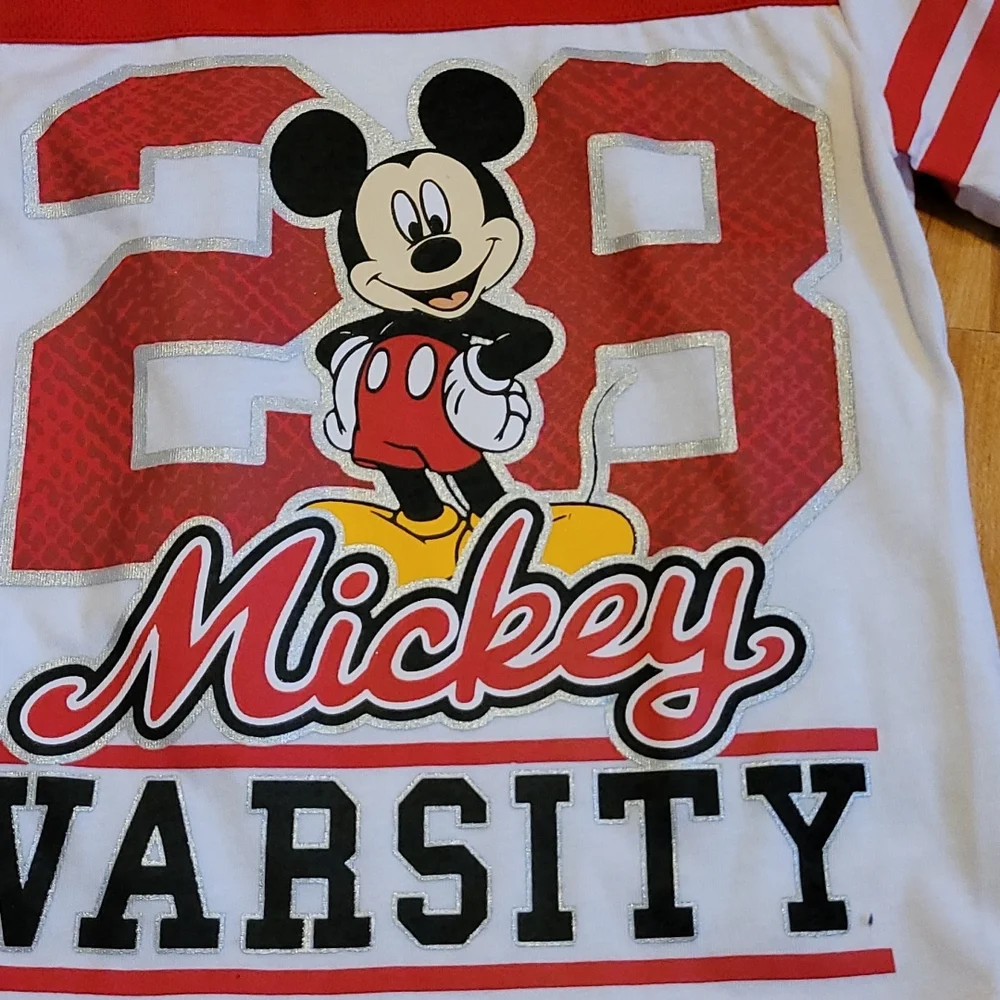 Disney tee - Picture 2 of 4